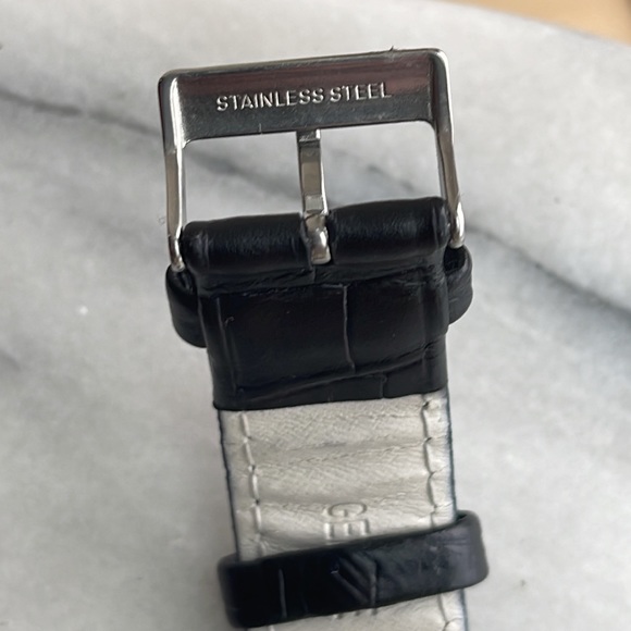 HUGO BOSS watch - Picture 6 of 9